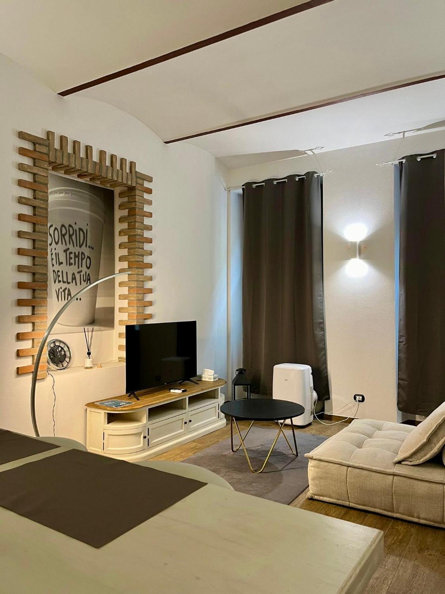 Апартаменти Residenza Corrado By Almanova Residenze Мантуя Екстер'єр фото