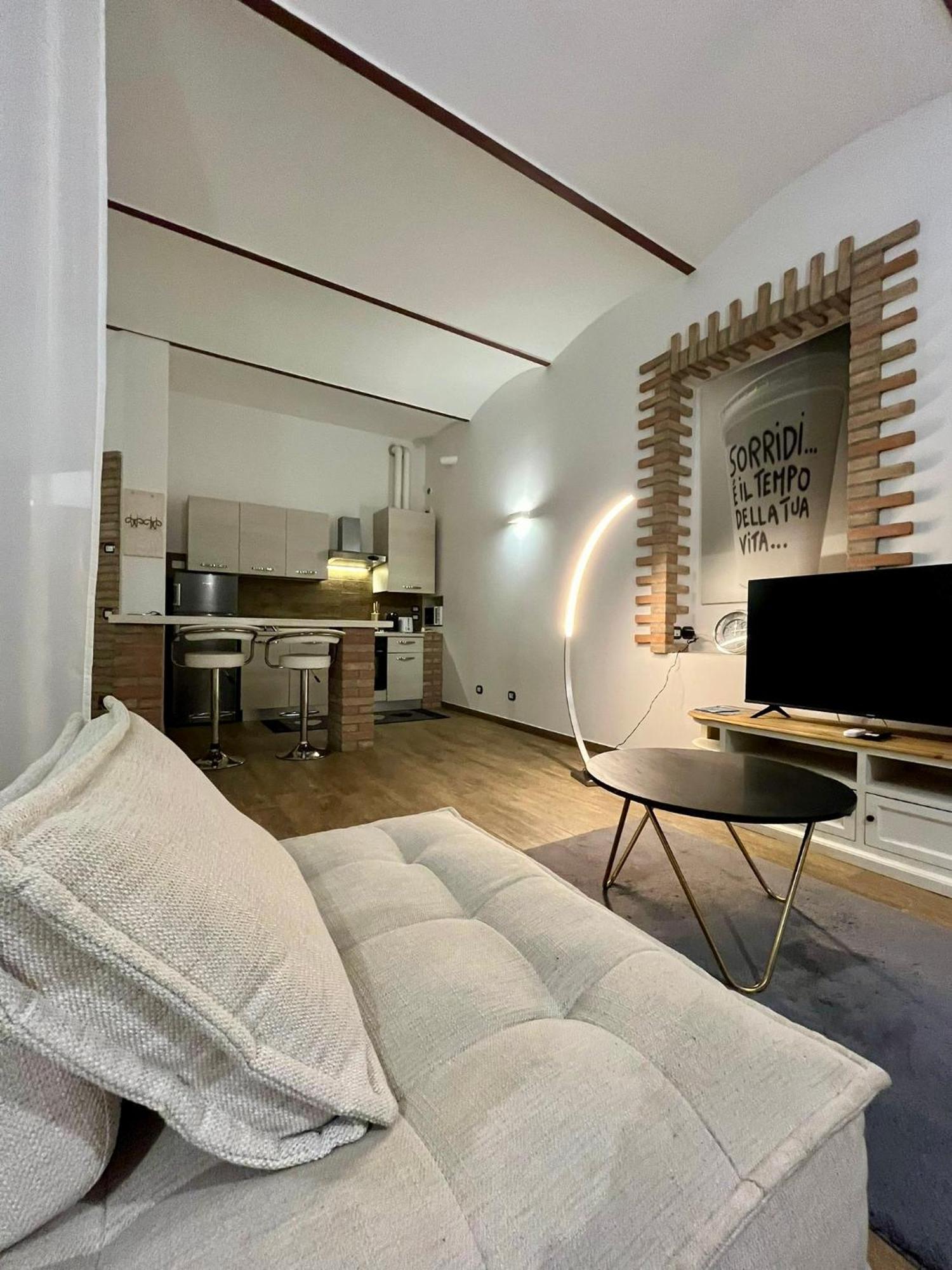 Апартаменти Residenza Corrado By Almanova Residenze Мантуя Екстер'єр фото